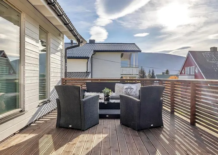 别墅 Polar Luxury House - With Sauna And Free Parking 特罗姆瑟