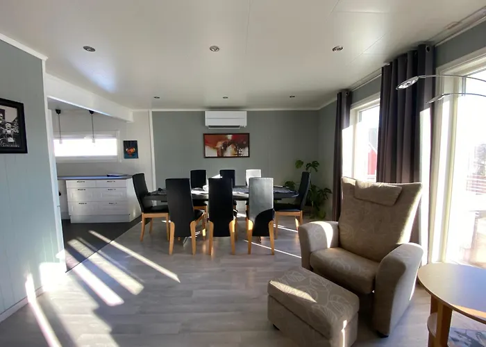 别墅 Polar Luxury House - With Sauna And Free Parking 特罗姆瑟