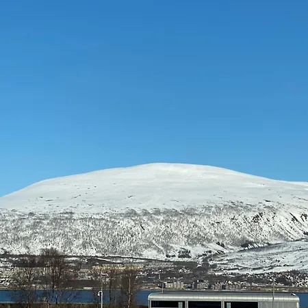 ヴィラ Polar Luxury House - With Sauna And Free Parking トロムソ